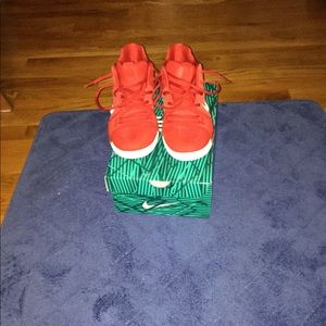 Meet your Posher, Leo